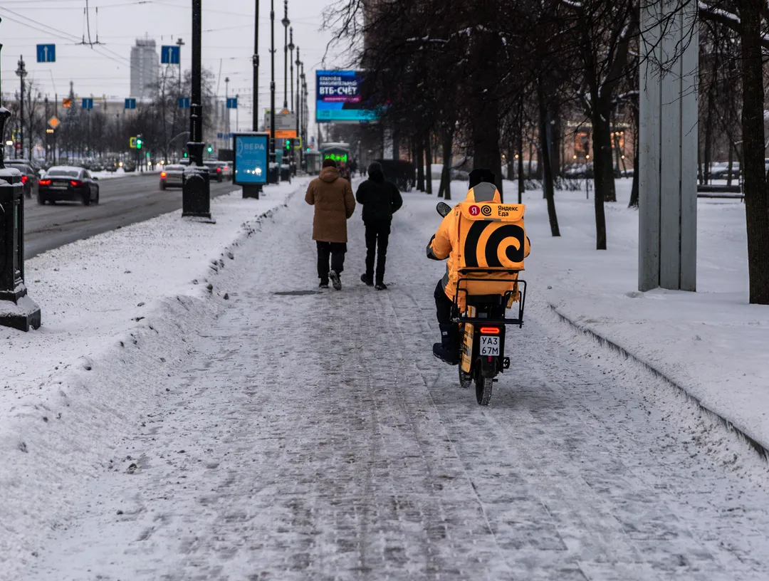 Ярмарка на московском 